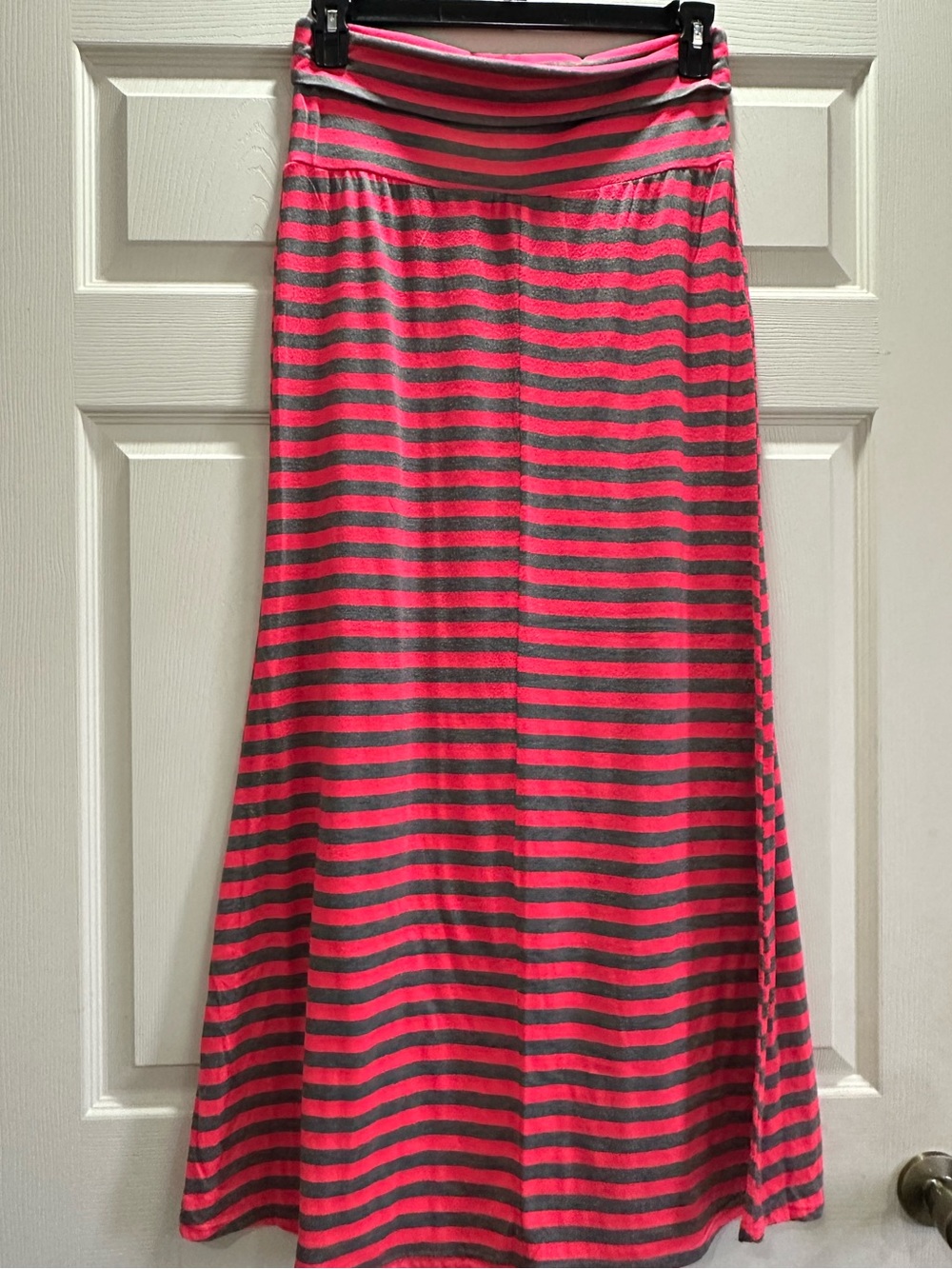 Rue21 Pink and Gray Striped Maxi Skirt